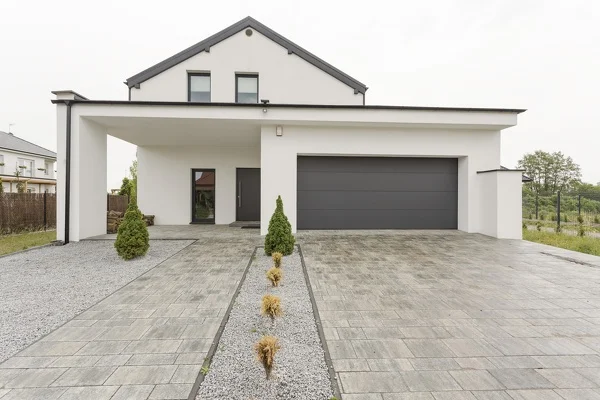 Professional Concrete Cleaning in Surrey BC